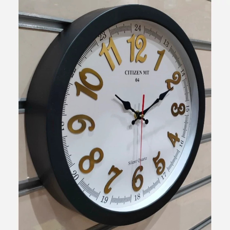 ساعت دیواری بی صدا آرام گرد دارای رنگ بندی سایز 37 کد 4